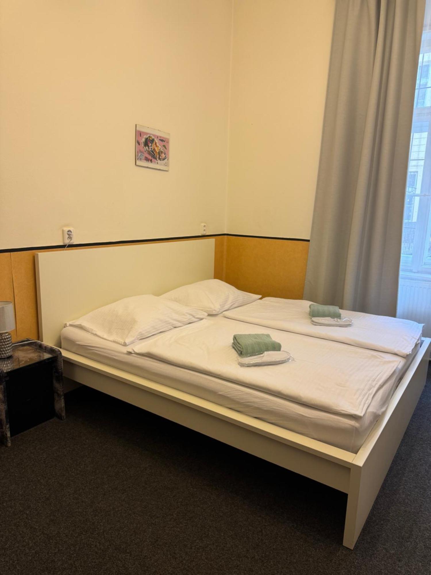 Welcome Hostel & Apartments Praguecentre ภายนอก รูปภาพ