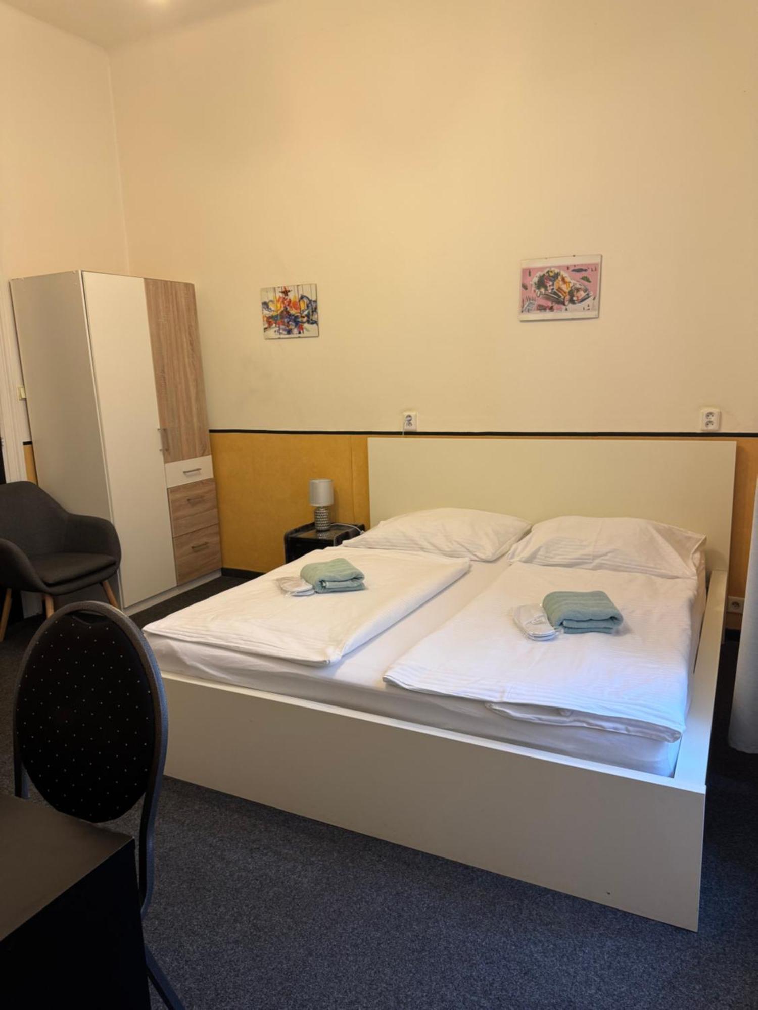 Welcome Hostel & Apartments Praguecentre ภายนอก รูปภาพ