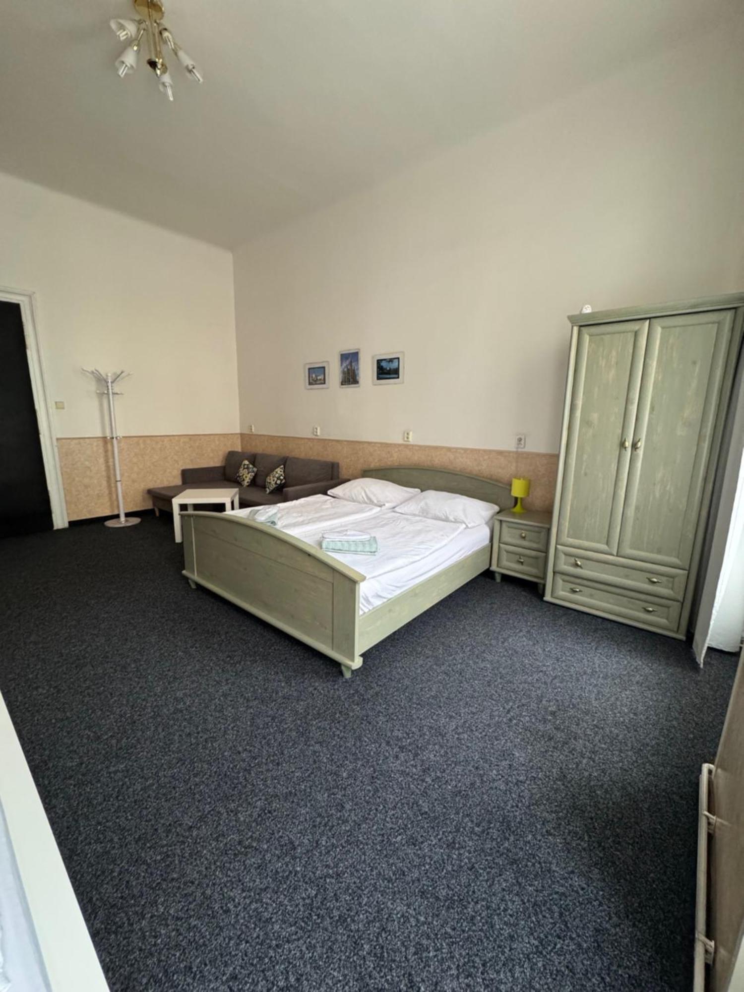 Welcome Hostel & Apartments Praguecentre ภายนอก รูปภาพ