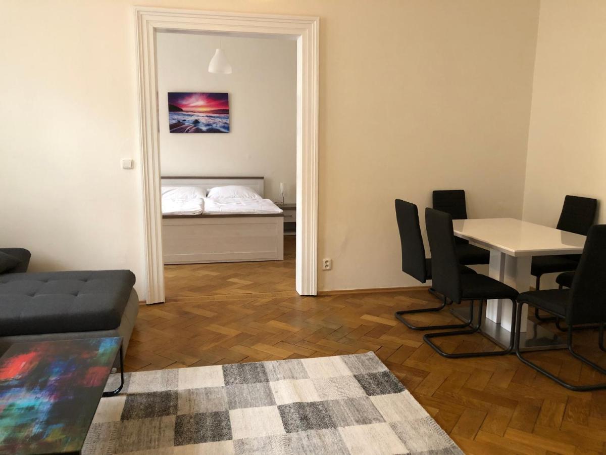 Welcome Hostel & Apartments Praguecentre ภายนอก รูปภาพ